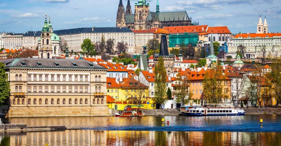 Prague: Full-Day Tour with Lunch and River Boat Cruise - The Vltava River Cruise: Prague From Water Level