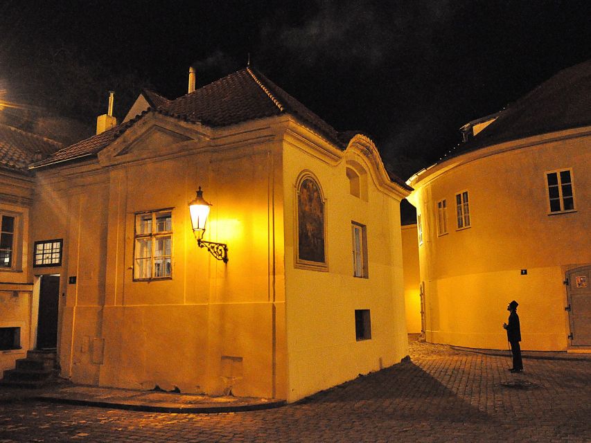 Prague: Ghost Tour - The Jewish Quarter focus: Old-New Synagogue and Old Jewish Cemetery