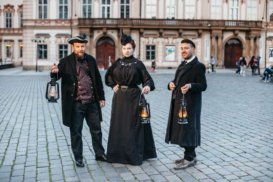 Prague: Ghosts and Legends Nighttime Guided Walking Tour - Secret stops and the art of being led to less obvious corners