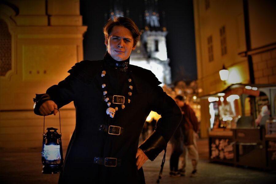 Prague: Ghosts, Legends, Medieval Underground & Dungeon Tour - Down in the Dungeon: Jan Mydlář and the Tools of Medieval Punishment