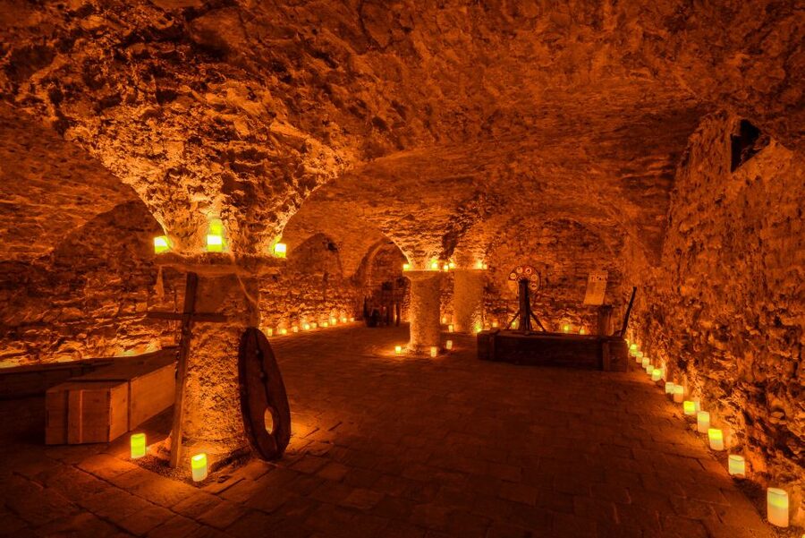 Prague: Ghosts, Legends, Medieval Underground & Dungeon Tour - Booking Advice: How to Choose the Right Time and Set Yourself Up