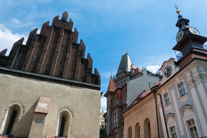Prague Highlights in Half a Day - The highest church in Prague, St. Nepomuk, and the cubism lamp clue