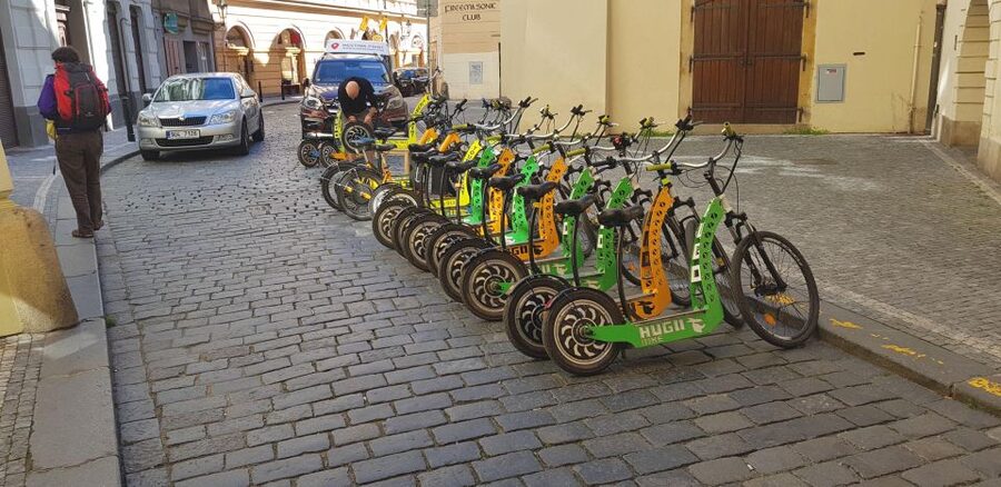 Prague: Highlights Tour on e-Scooter or eBike - Prague Giant Metronome, Prag Aussichtspunkt, and the viewpoint payoff