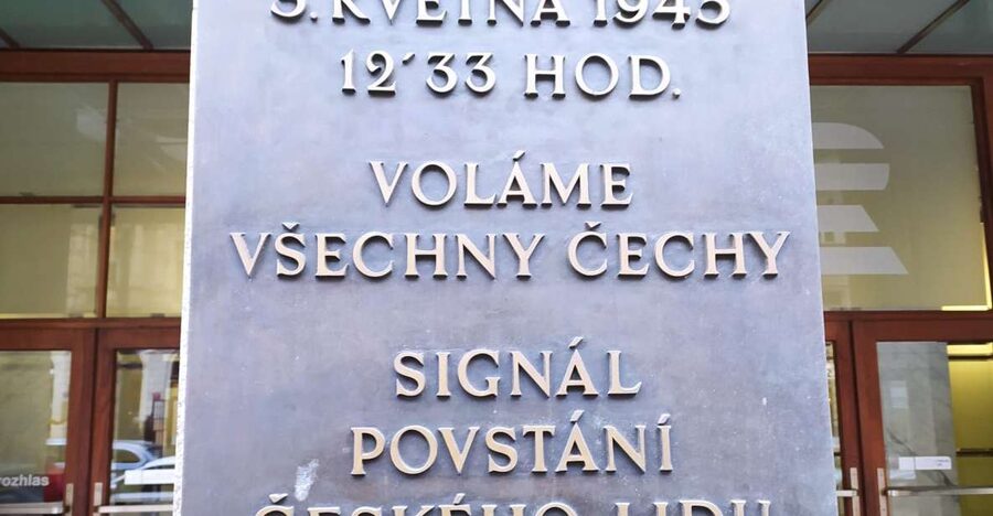 Prague: Historical Walking Tour with Focus on World War 2 - Key things you will notice on this tour