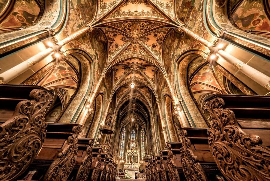 Prague Hradcany Castle, St Vitus Cathedral Tour with Tickets - Who should book this tour (and who should consider a different plan)