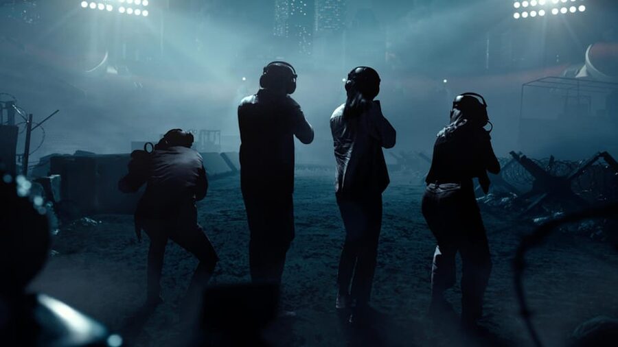 Prague: Immersive VR multiplayer experience - Choosing one of 7 game scenarios, from Far Cry style action to zombies