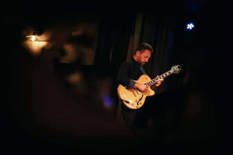 Prague: Jazz Show with Signature Cocktail - The Room, the Sound, and Why Cozy Helps the Music