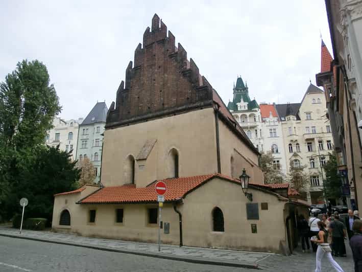 Prague: Jewish Quarter and Museum Guided Tour - Old-New Synagogue: the heart stop you will remember
