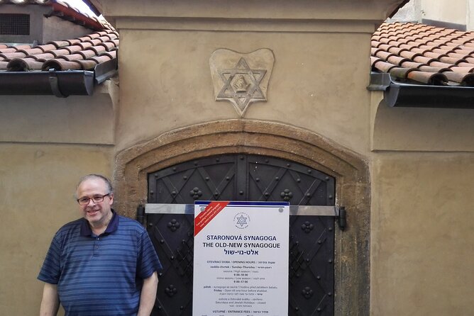 Prague Jewish Quarter Private tour - 3hours - Stop 3: Old-New Synagogue, A Key Anchor of the Story