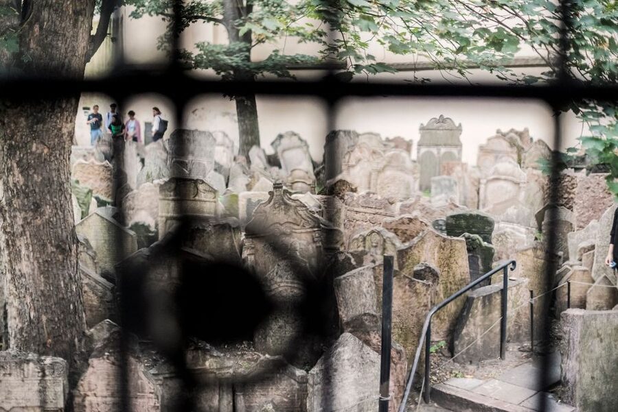 Prague: Jewish Quarter Ticket with optional Audio Guide - Practical tips for getting in smoothly and staying comfortable