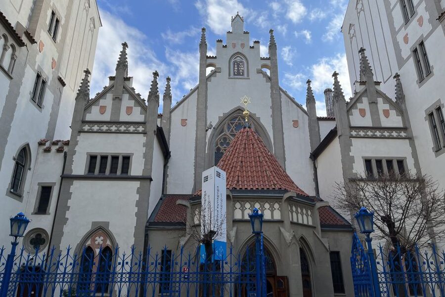 Prague: Jewish Town Guided Walking Tour - The 13th-century story: why this neighborhood hits differently