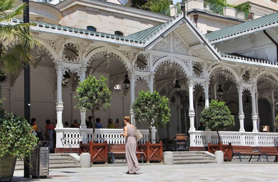 Prague: Karlovy Vary Day Trip with Watchtower and Funicular - Key points to know before you go