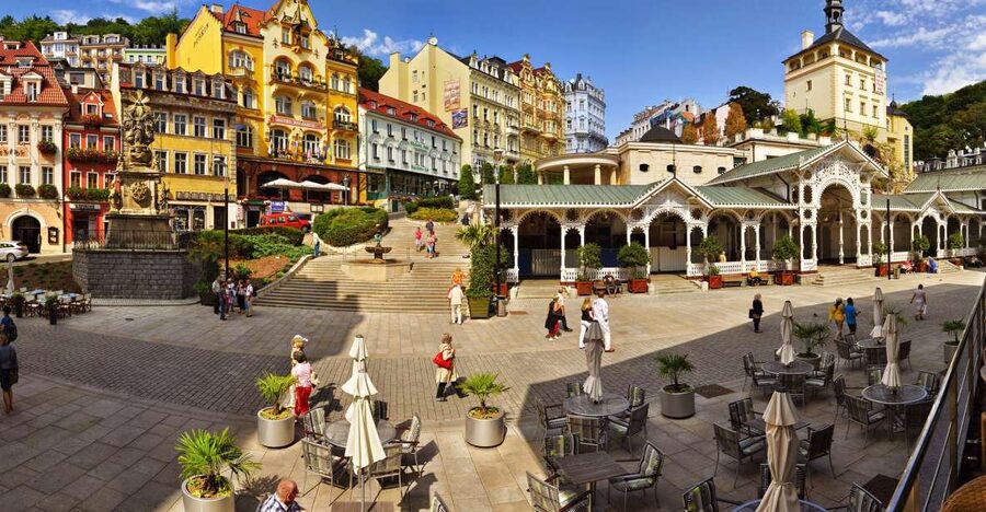 Prague: Karlovy Vary Day Trip with Watchtower and Funicular - Getting to Karlovy Vary from Prague without stress
