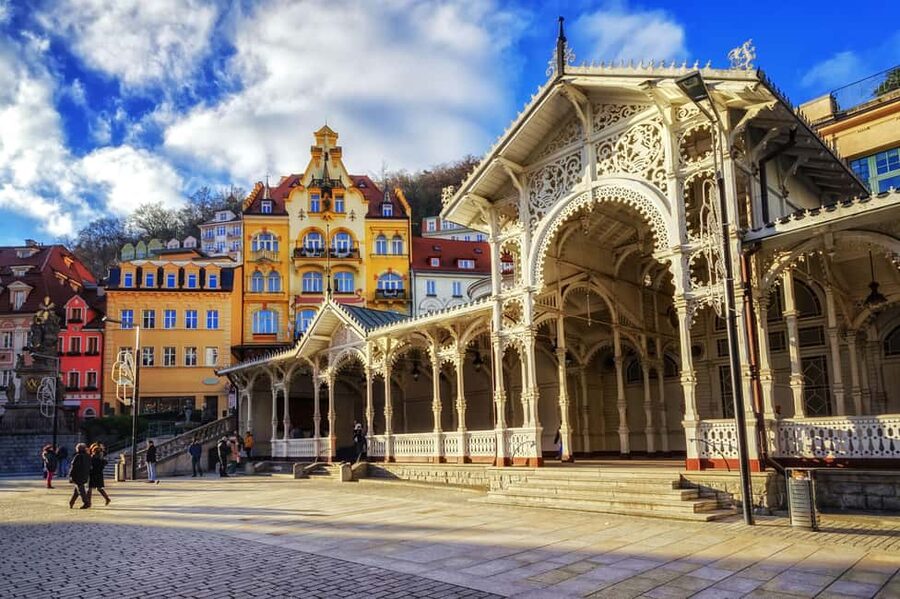 Prague: Karlovy Vary & Loket Tour with Hot Springs & Castle - Diana Observation Tower: a quick Prague viewpoint warm-up