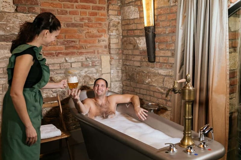 Prague: Lázně Pramen. Wine, Beer bath and Wellness SPA - Check-in basics: lockers, slippers, and a quick spa assistant briefing