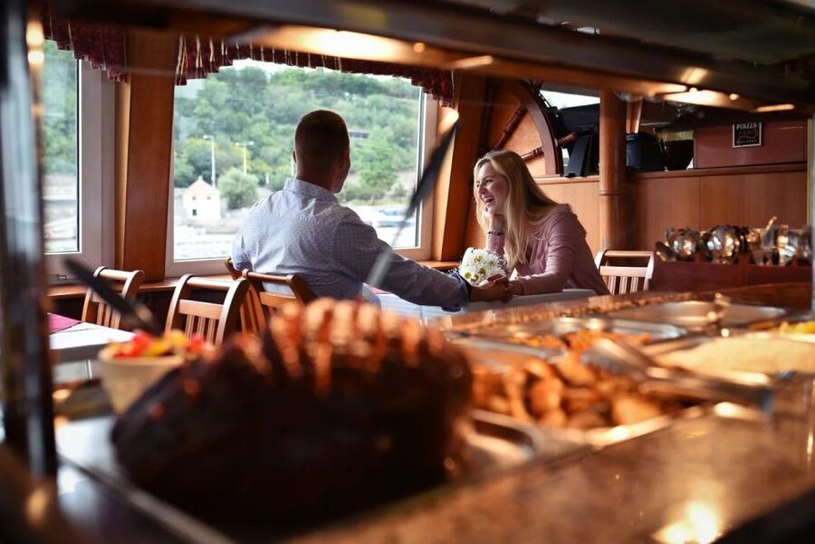 Prague: Lunch Cruise on Vltava River with open Buffet - Key Highlights You Will Appreciate