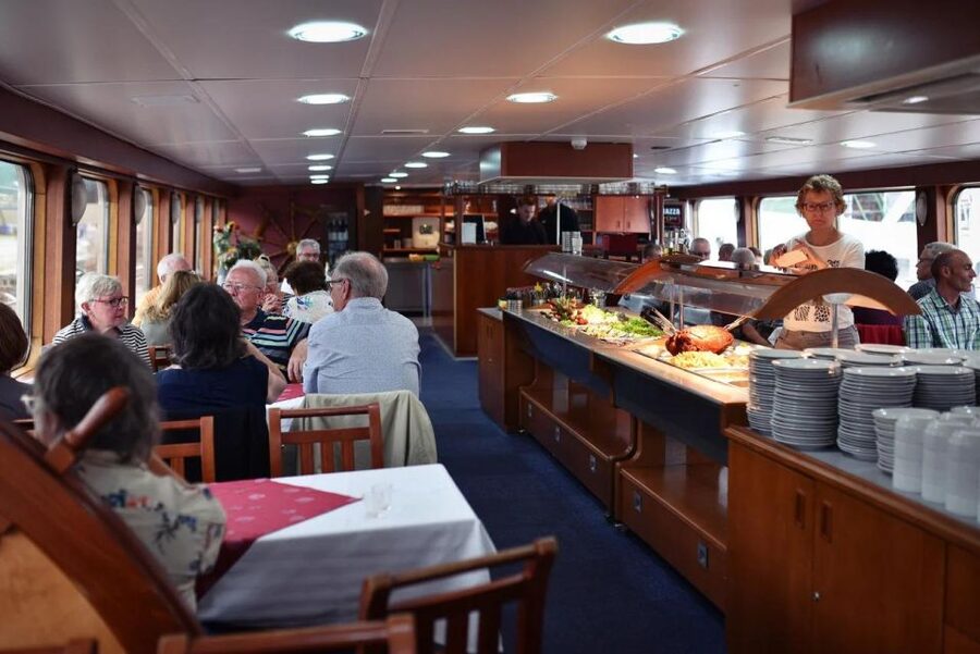 Prague: Lunch Cruise on Vltava River with open Buffet - Prague Castle Views: Why the River Angle Feels Bigger