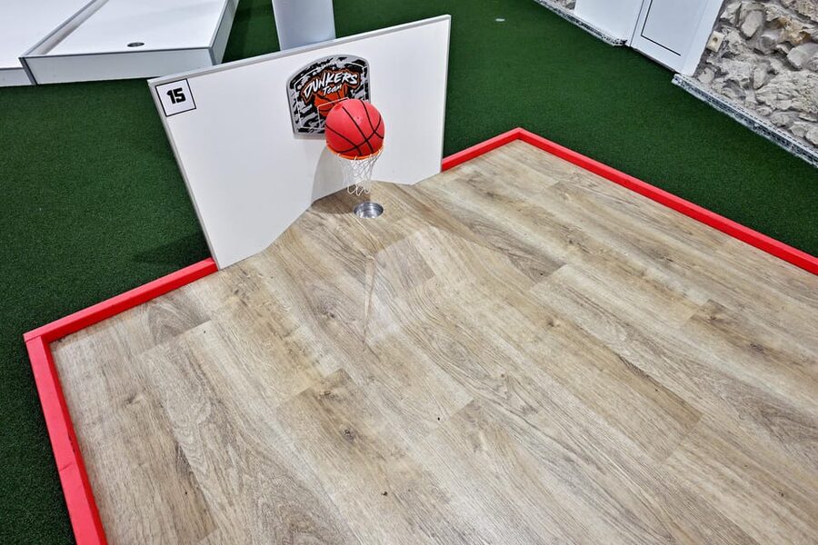 Prague: Mazemania Miniature Golf Experience - Timing and Getting There, Use It as a Smart Prague Break