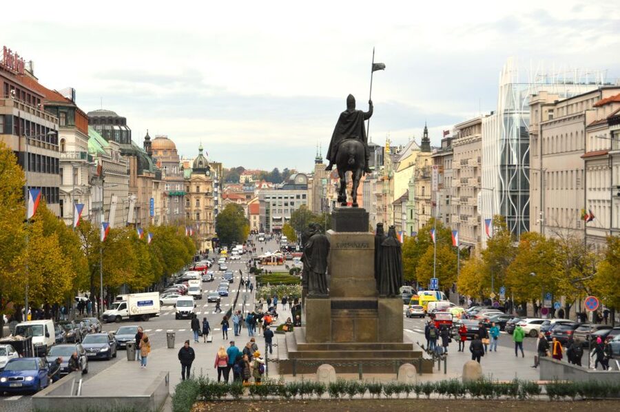 Prague: National Museum Ticket & Online Audioguide City Tour - Wenceslas Square: what you learn from the audio when the photos stop