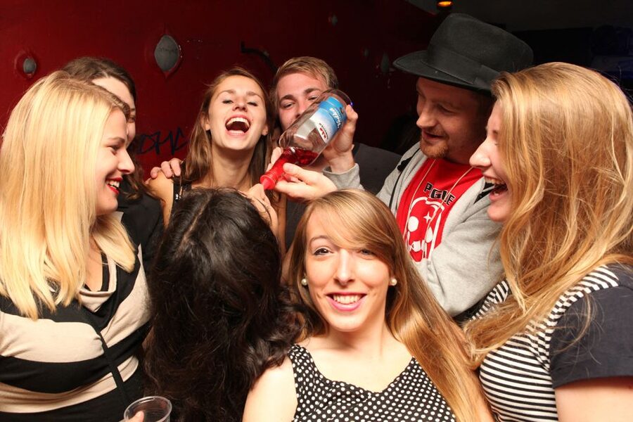 Prague: New Year's Eve Pub Crawl & Karlovy Lazne Club Entry - New Year’s Eve timing, start times, and how the night flows