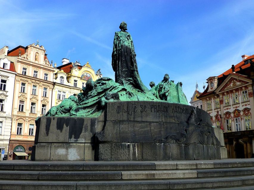 Prague: Old, New, and Jewish Towns Guided Walking Tour - Languages and listening tips, since one review flagged speed