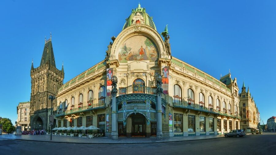 Prague: Old Town and Jewish Quarter 2-Hour Walking Tour - Powder Tower and Municipal House: Gothic weight and Art Nouveau flair
