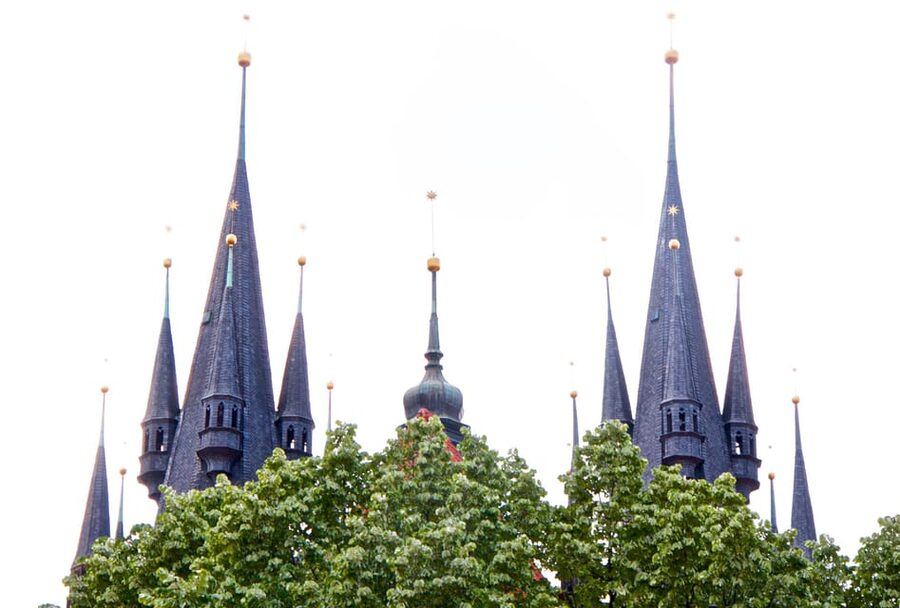 Prague: Old Town and Jewish Quarter Guided Walking Tour - Key highlights that make this tour worth your time