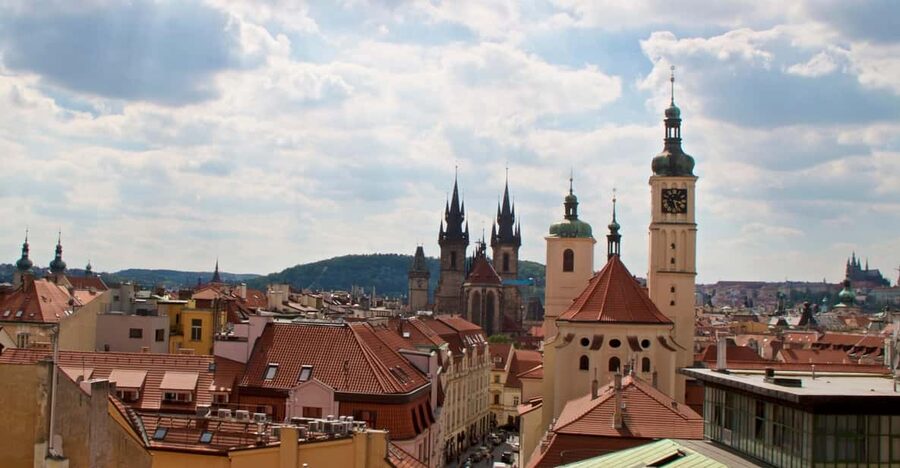 Prague: Old Town and Jewish Quarter Guided Walking Tour - Charles Bridge and the Clementinum, baroque meets astronomy