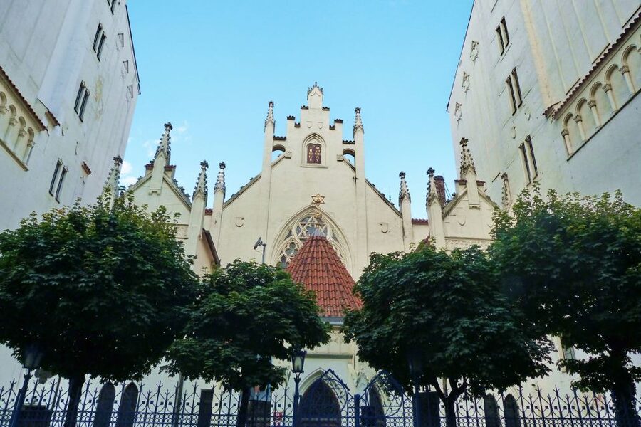 Prague: Old Town and Jewish Quarter Tour - Key highlights you’ll feel right away