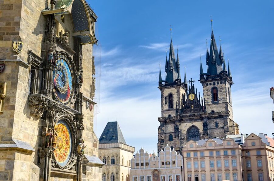 Prague Old Town Family Tour, Attractions, Royal Castle - Starting at Malá Strana: The Column of the Holy Trinity Meet-Up