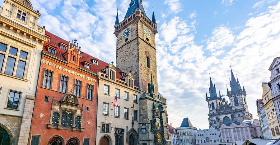 Prague: Old Town Guided Walking Tour and City Boat Ride - What This Experience Is Really Like (Old Town on Foot, Prague by Water)