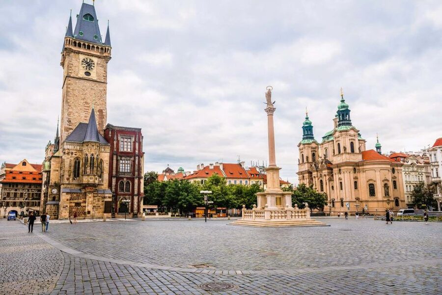 Prague: Old Town Square and Astronomical Clock Audio Guide - How the guide brings meaning to the square around you