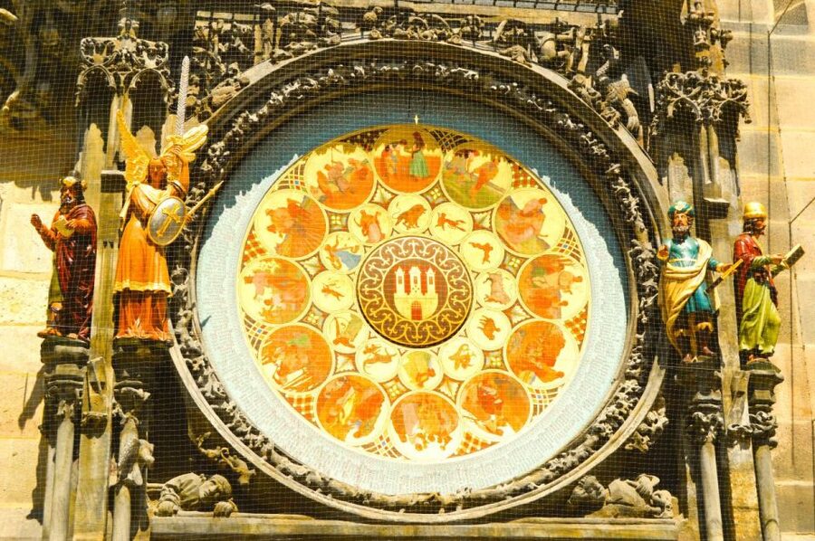 Prague: Old Town Square and Astronomical Clock Audio Guide - Sticking with the audio plan: pacing that actually feels like traveling
