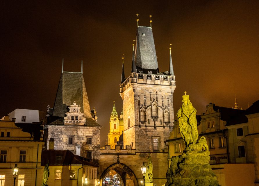 Prague: One Prague Tour with Local Food & Beer - The Small-Group Advantage (and Why It Changes Your Photos)