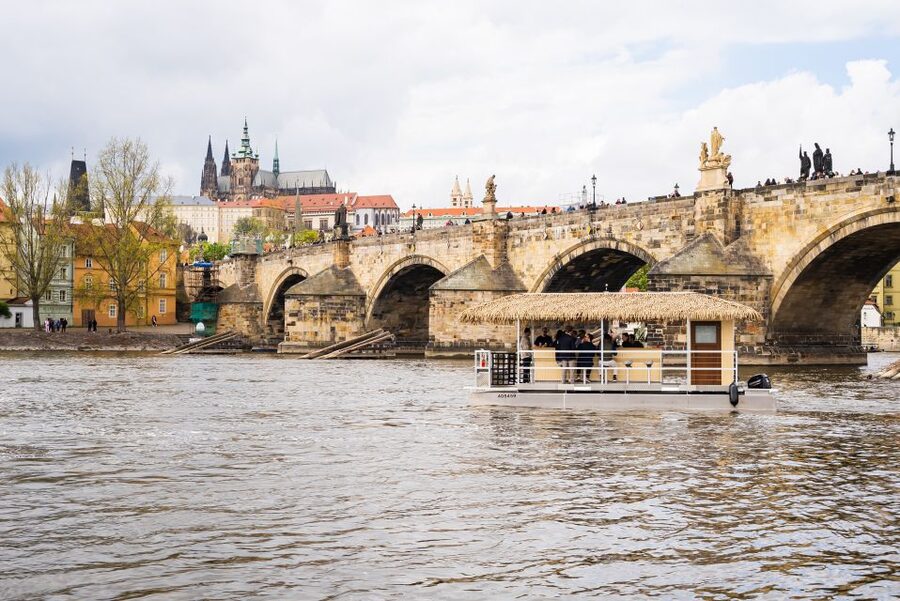 Prague: Party Tiki Boat Sightseeing Cruise with Drinks - Key things I’d circle before you book
