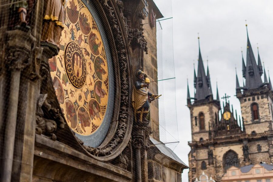 Prague: Prague Castle, Jewish Quarter, Clock Tower Admission - What you’re actually buying: a 2-day ticket bundle across three icons