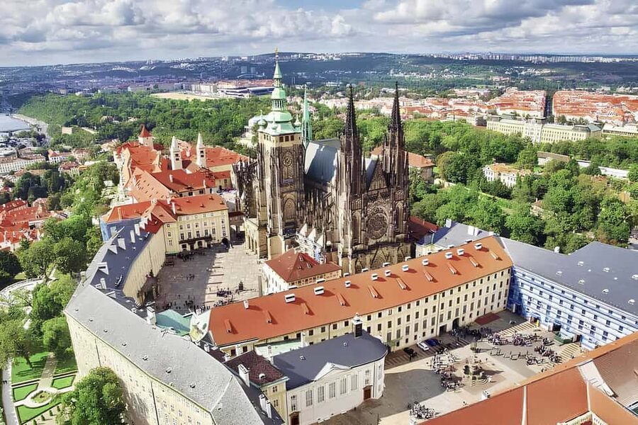 Prague: Prague Castle Skip-the-Line Ticket with Audioguide - Skip-The-Line Entry That Actually Skips the Right Line
