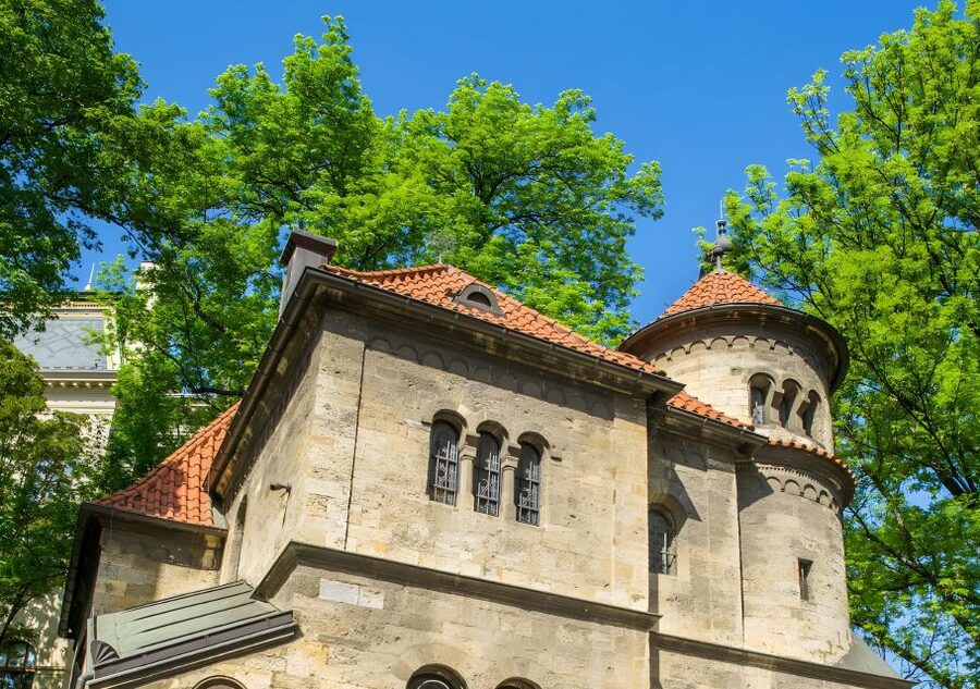 Prague: Prague Synagogues & the Jewish Cemetery Guided Tour - Spanish Synagogue: the highlight you will probably remember longest