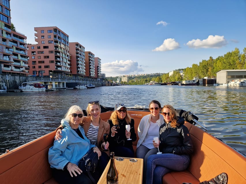 Prague Private Boat Tour - 2 Hours - What the Captain Adds: Tailored Commentary, Music, and Sparkling Wine