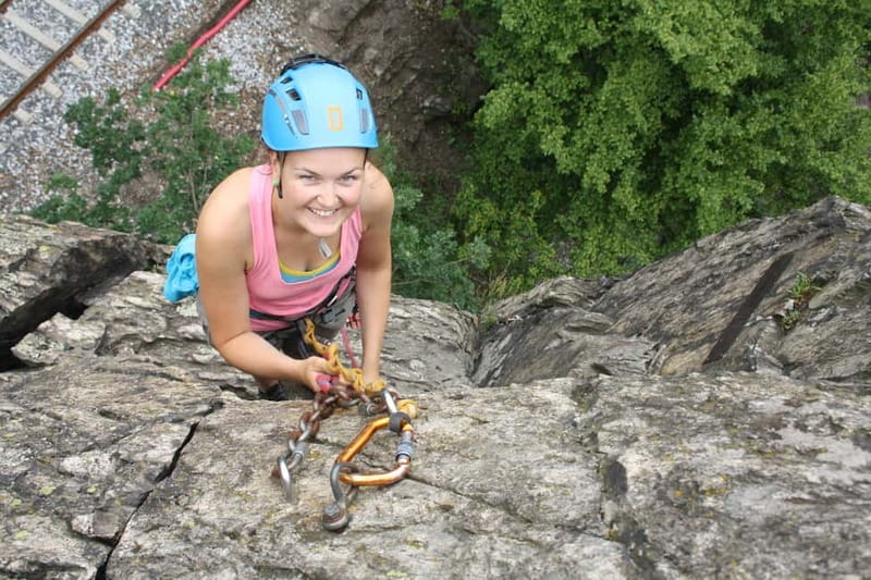 Prague: Private Rock Climbing Experience with Instructor - What makes the climbing lesson feel beginner-friendly
