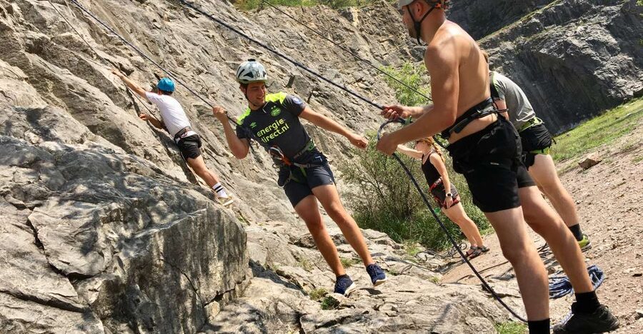 Prague: Private Rock Climbing Experience with Instructor - Rappelling off a 20+ m cliff: what it means and what to expect