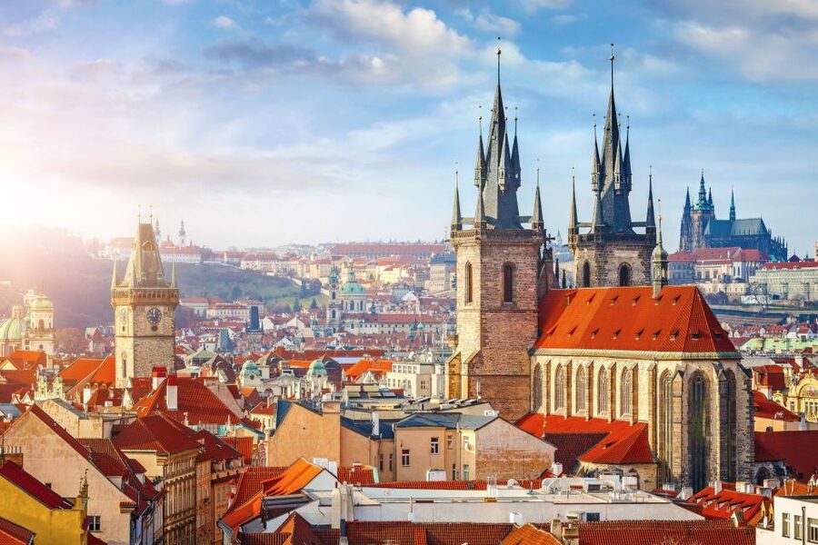 Prague : Private Walking Tour with A Guide (Private Tour) - Why a private walking tour is the smart way to see Prague