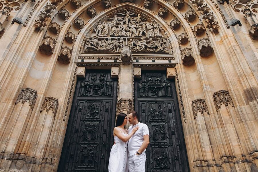 Prague: Professional Photoshoot at Prague Castle - Key highlights at a glance
