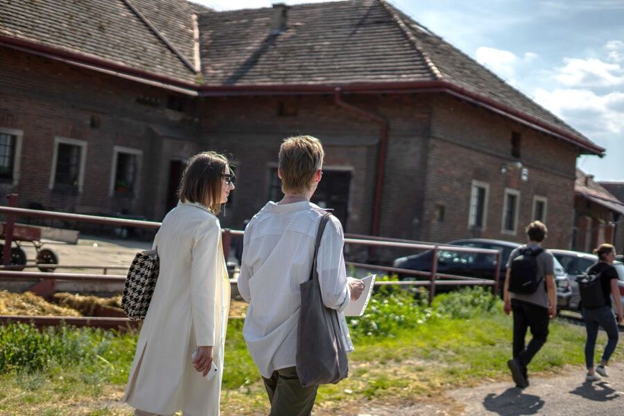 Prague: Psychiatric Hospital and Abandoned Cemetery Tour - Who should book this tour, and who should skip it