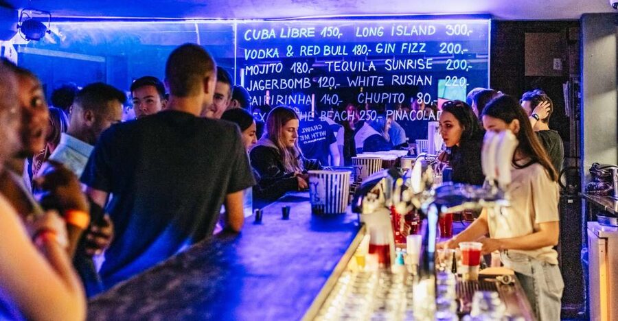Prague: Pub Crawl with Unlimited Drinks & 5-floor Club Entry - Price and value: what you really get for about $40