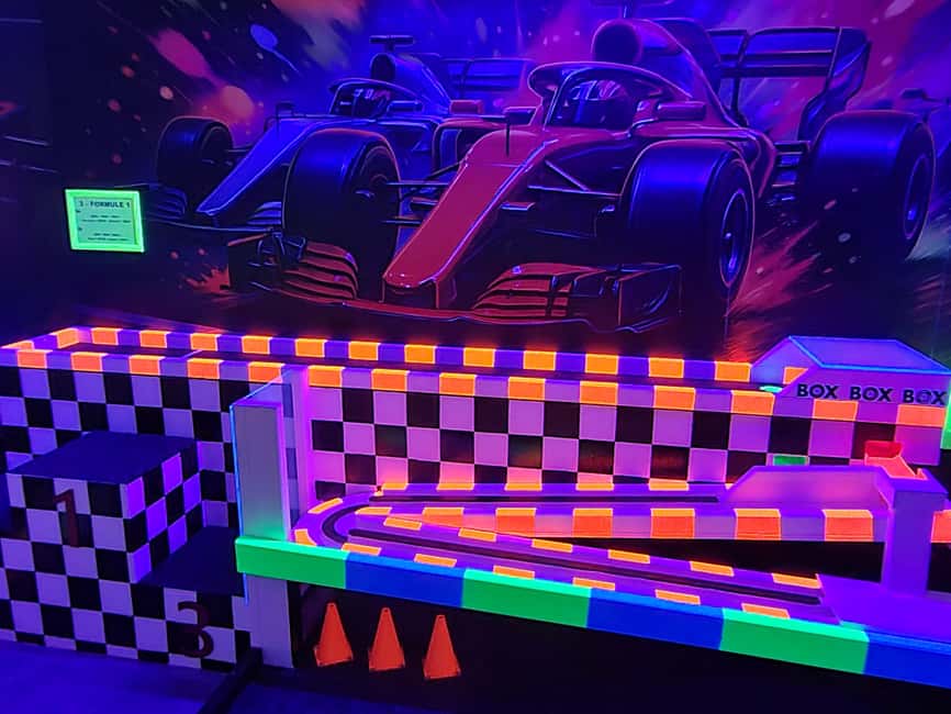 Prague: Punk Minigolf Glow-in-the-Dark Entry Ticket - Key things to know before you play