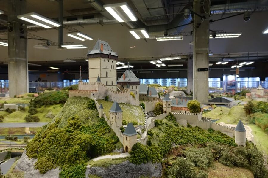 Prague: Railway Kingdom Giant Model Railway Museum - From surface streets to the underground line: how to pace your visit