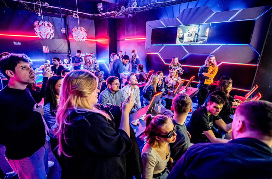 Prague: Robotic Bar Entry with a Drink Included - Balloon vapor alcohol, a fun extra to ask about