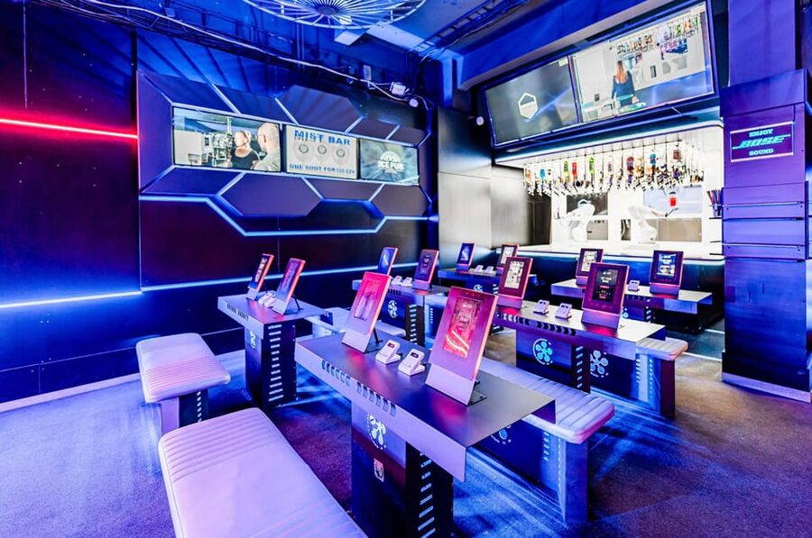 Prague: Robotic Bar Entry with a Drink Included - Timing, seating, and when to go for the best view