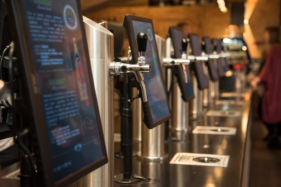 Prague: Self-Pour Czech Beer-Tasting Experience - Pour sizes, taste control, and the built-in reset for your palate